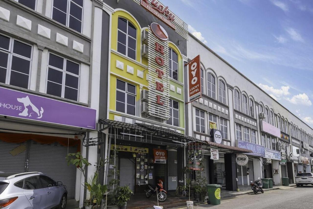 Oyo 937 Lucky Hotel Sungai Petani Zewnętrze zdjęcie